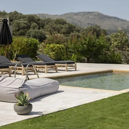 Villa Elia Maroulás