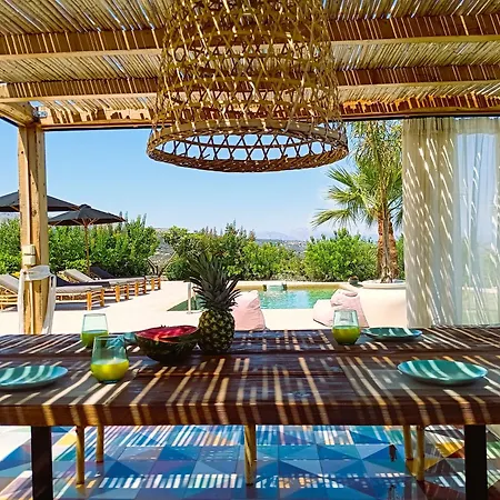 Villa Elia Maroulás